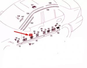 Grampo  Fixação de Moldura Lateral Mercedes Benz A0079887178